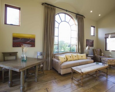 how to hang curtains on arched window