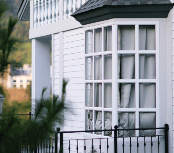 Bow window replacement with HTR