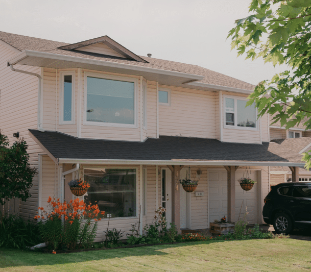 Canadian home with vinyl windows including awning windows